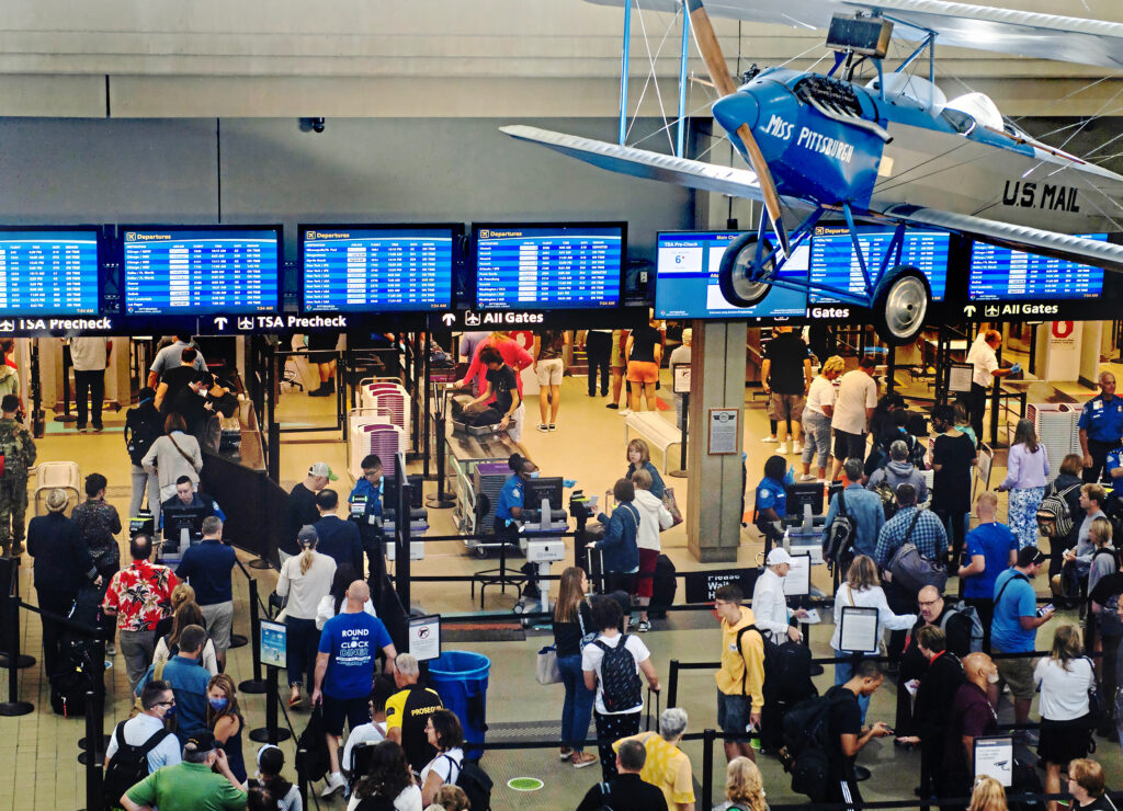 Flight cancellations ease slightly as July 4 weekend ends