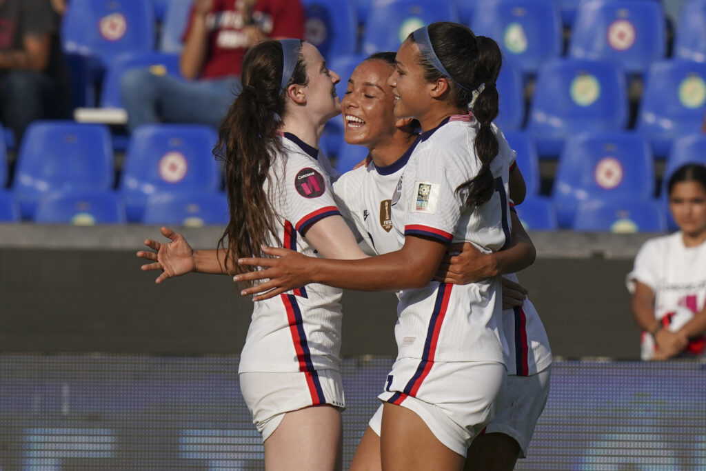 US advances to W Championship final against Canada