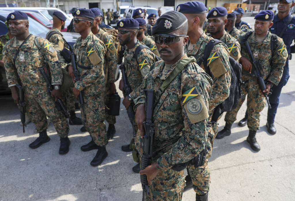 Kenyan President Ruto Visits Haiti Amid Peacekeeping Struggles