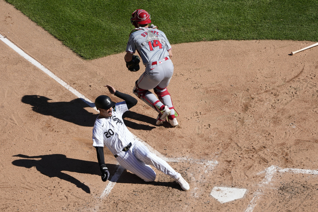 Chris Flexen Leads White Sox to 7-0 Victory, Halts Losing Streak