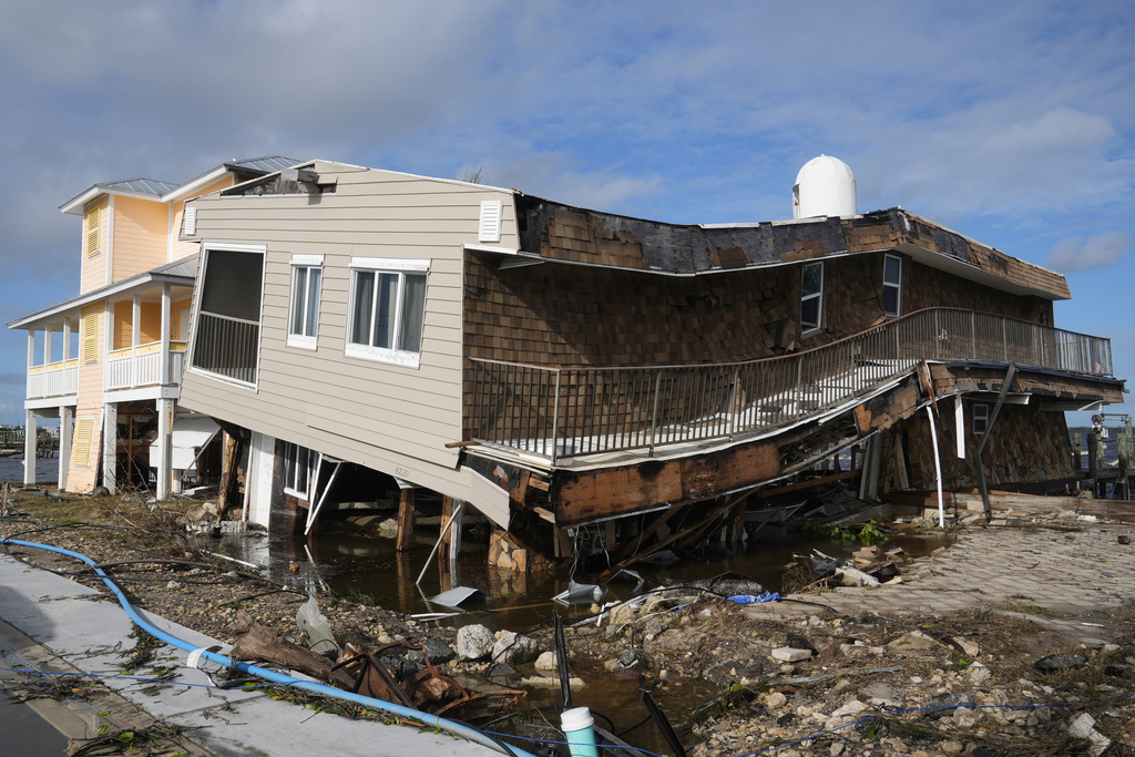 Hurricane Milton Slams Florida, Leaving Destruction and Flooding