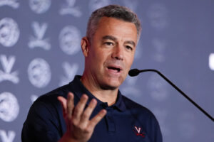 Tony Bennett Abruptly Retires as Virginia Basketball Coach