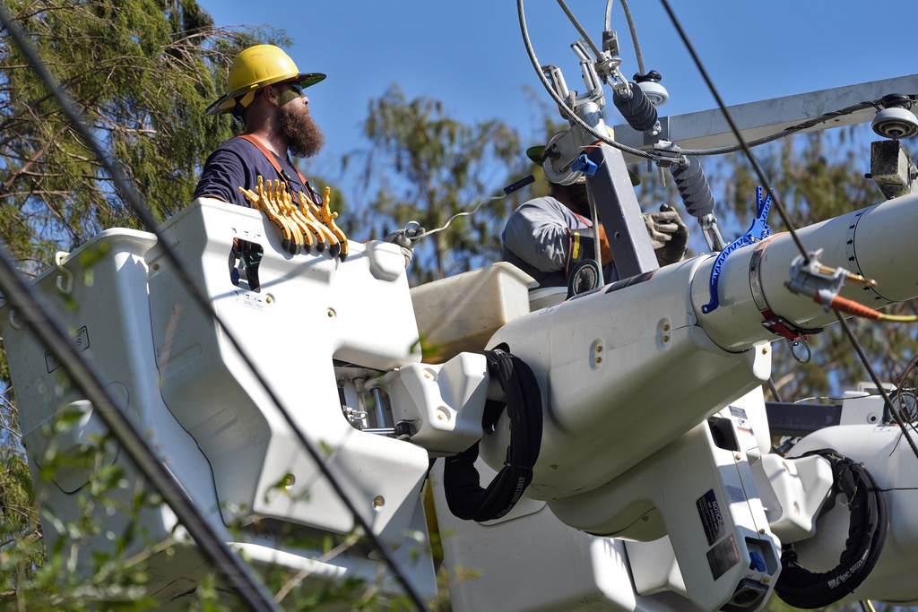 FL Begins Recovery After Milton, Power Restored to Most Areas