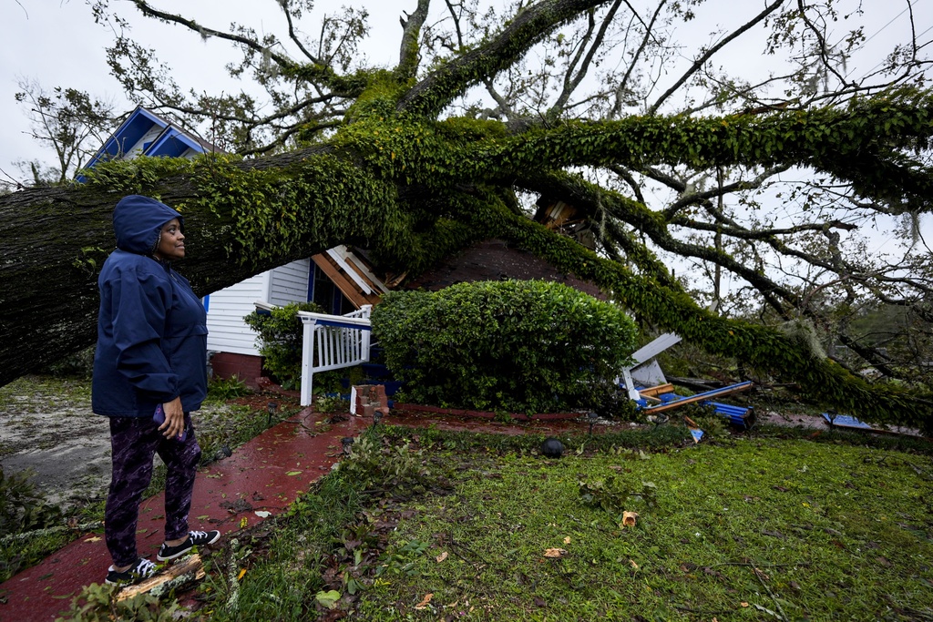 Experts Warn $50 Billion Loss from Uninsured Hurricane Damage