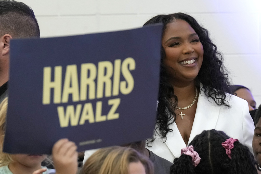 Harris and Lizzo Promote Early Voting and Slam Trump in Detroit