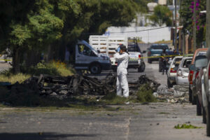 Car Bombs Target Police in Guanajuato Amid Cartel Violence