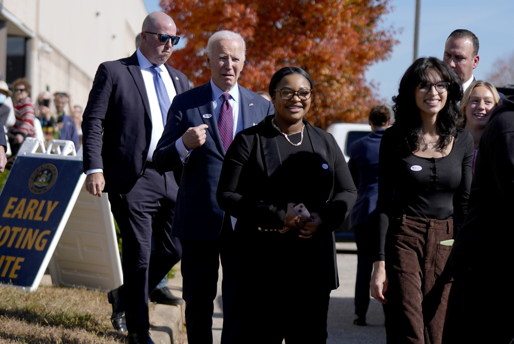 Biden Takes on Trump, Rallies Democrats in Final Campaign Push