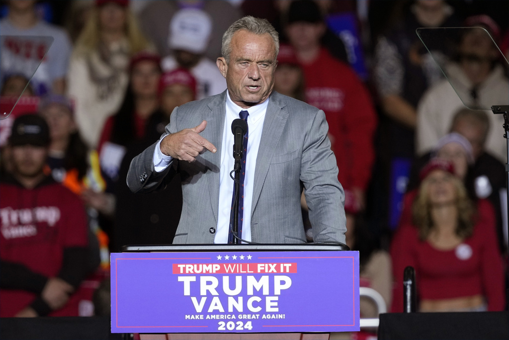 Donald Trump Set to Nominate RFK Jr. for HHS Leadership