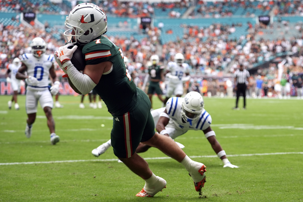 No. 5 Miami Stages Another Huge Comeback, Defeats Duke 53-31