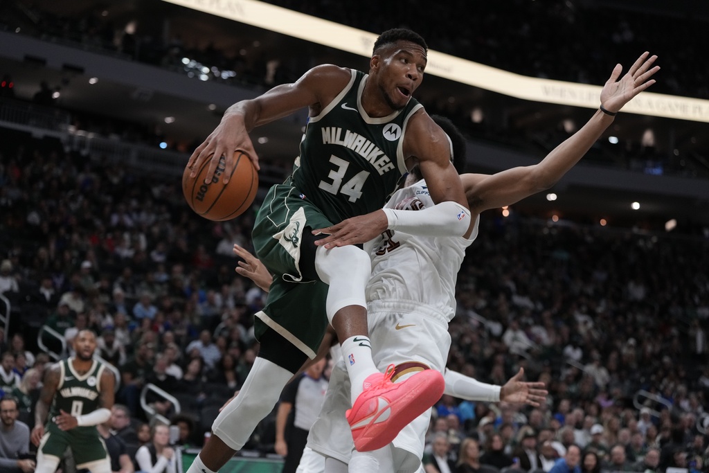 Bucks’ Giannis Out for Monday Game Amid Team's Struggles