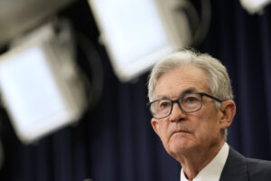 Jerome Powell Signals Cautious Approach to Rate Cuts