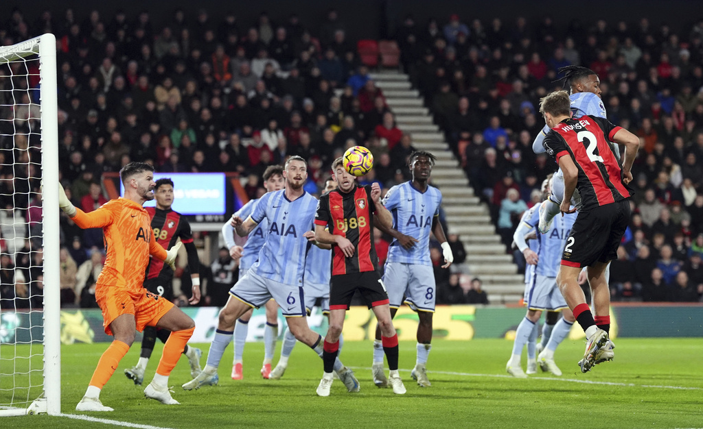 Bournemouth Stuns Tottenham in 1-0 Victory