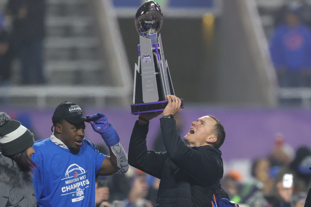 Chris Petersen Reflects on Boise State Football Legacy