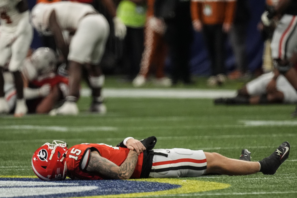 Carson Beck's Status Uncertain for Georgia’s Sugar Bowl Matchup