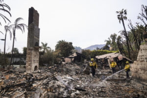 Franklin Fire Forces Thousands to Flee Malibu as Winds Subside