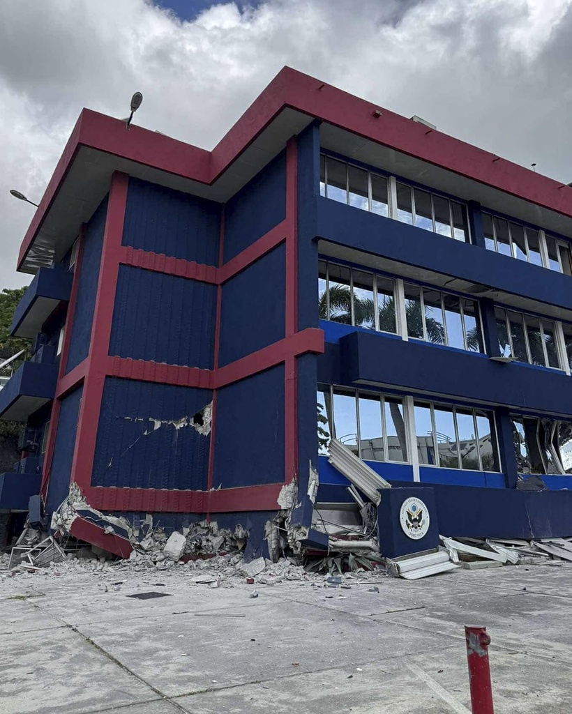 Vanuatu Earthquake Kills 14, Injures Hundreds, Causes Destruction