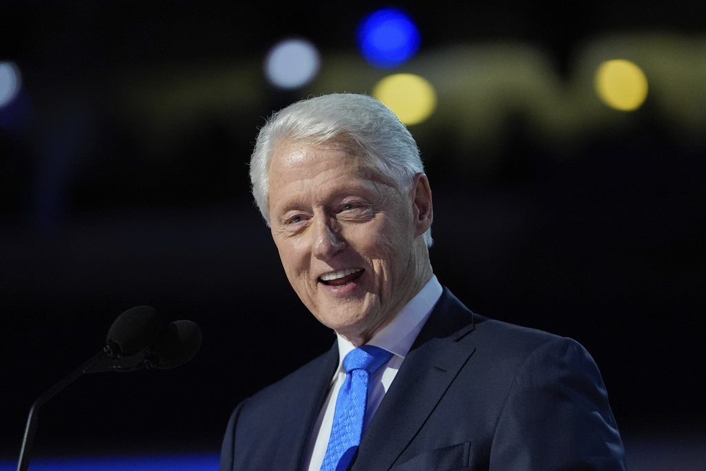 Former President Bill Clinton Admitted to Washington Hospital