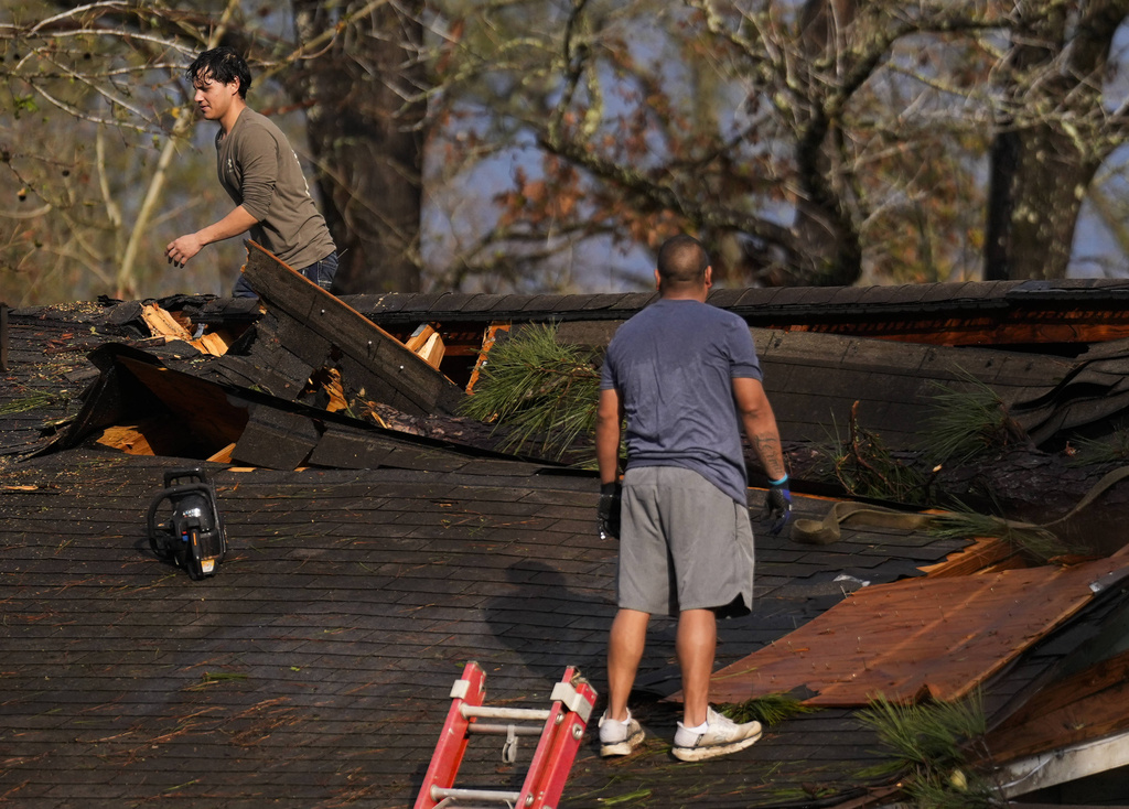 Houston Tornadoes Cause Fatalities and Widespread Damage