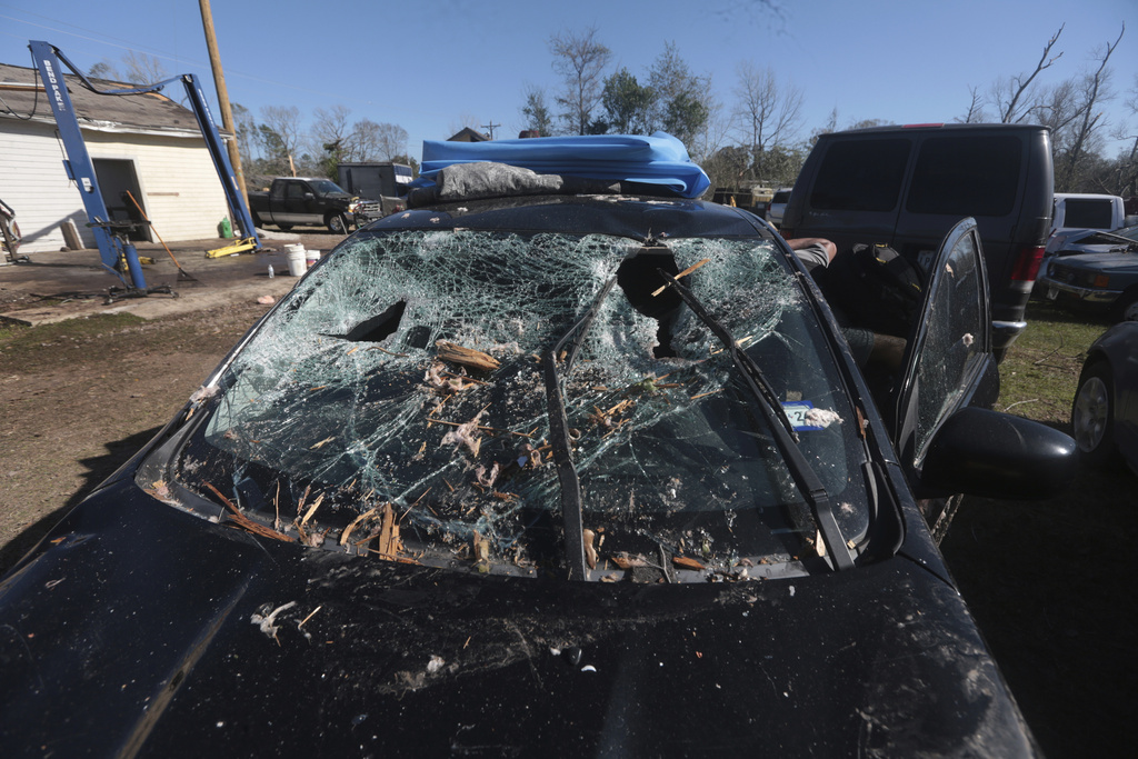 Southern U.S. Storms Leave 4 Dead, Widespread Damage