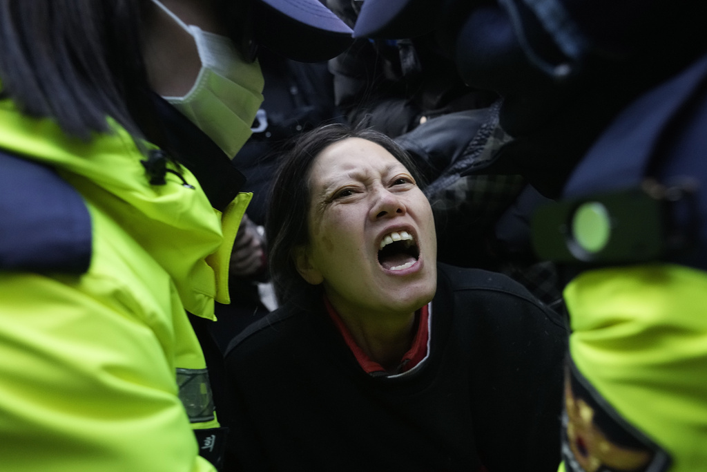 South Korea’s Impeached Leader Faces Legal, Political Showdown