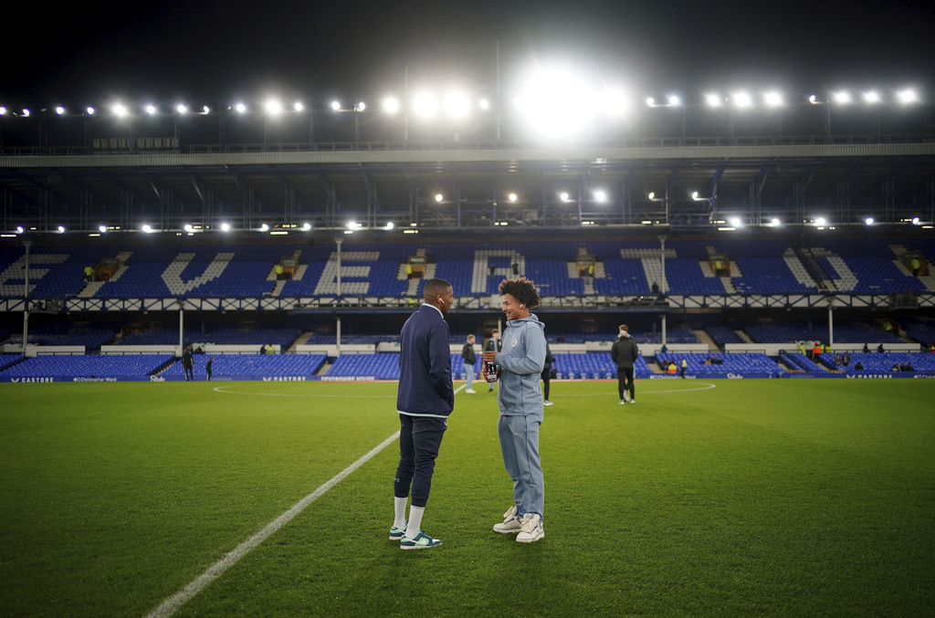 Ashley and Tyler Young Miss FA Cup Father-Son Faceoff