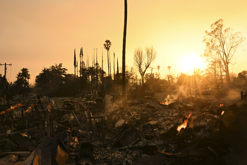 Investigators Examine Causes of Los Angeles Wildfires