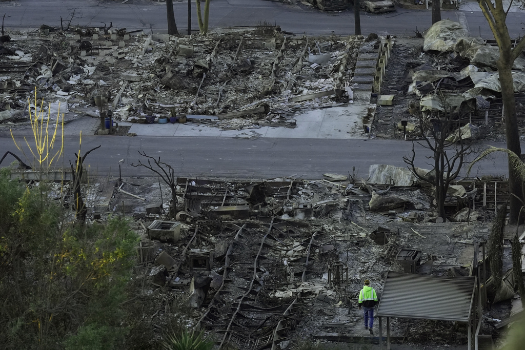 LA Fire Recovery: Toxic Debris Delays Home Access