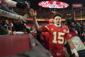 Chiefs Slight Favorites Over Bills: Betting Insights & Predictions