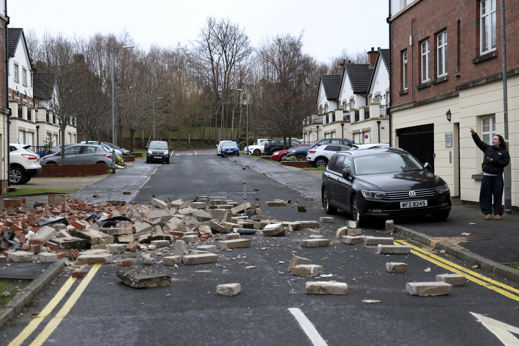 Ireland and UK Face Record Storm Éowyn Winds