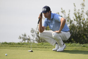 Harris English Takes Lead at Farmers Open