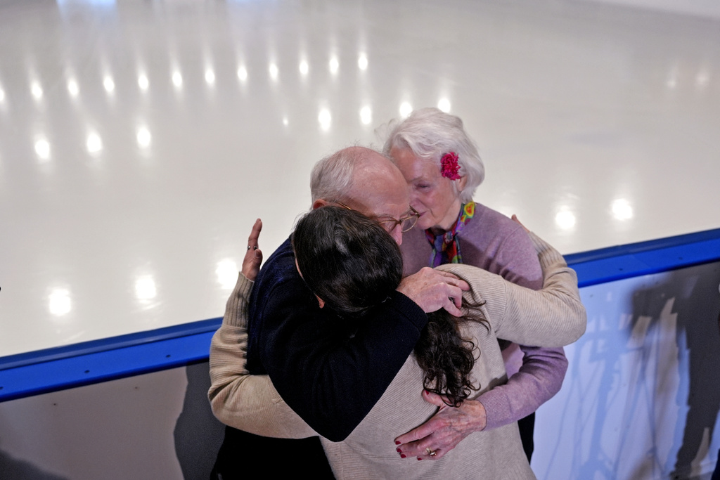 Figure Skating World Mourns Lives Lost in Plane Crash