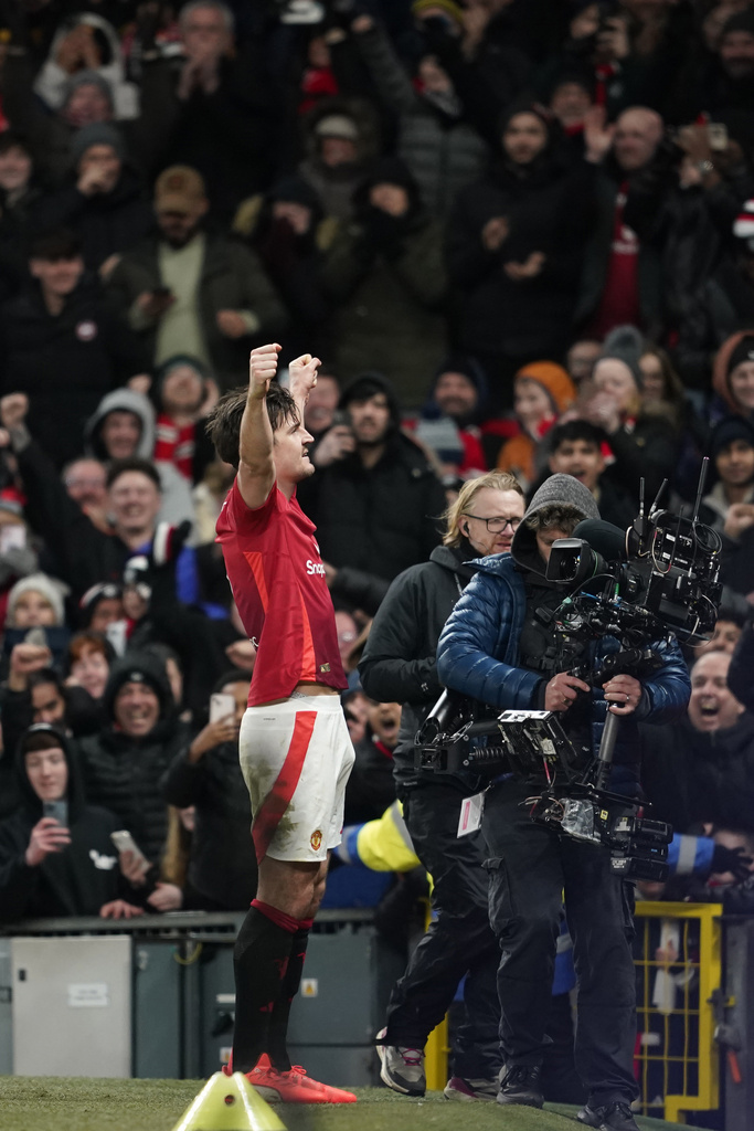 Manchester United Edges Leicester 2-1 in FA Cup Thriller