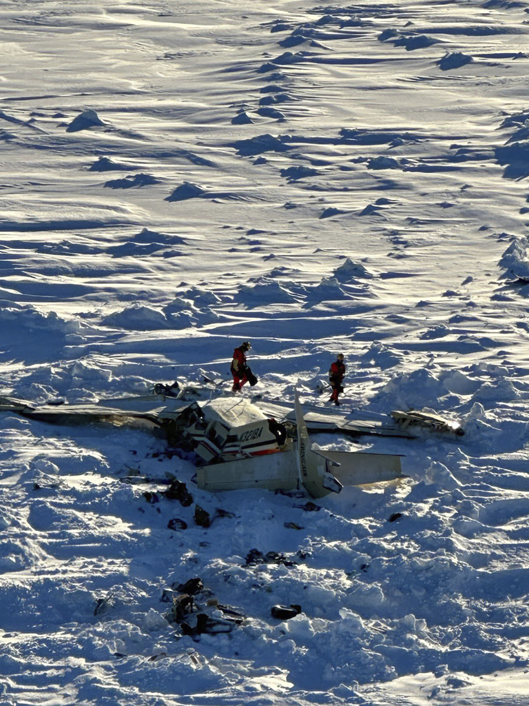 Alaska Plane Crash: 10 Dead as Wreckage Found on Ice