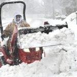 Powerful Snowstorm Slams Mid-Atlantic, Causes Travel Chaos