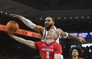 Johni Broome Drops 31 as No. 1 Auburn Tops Georgia 82-70