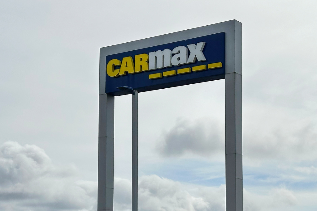 SUV Crashes Into Los Angeles CarMax, Injuring Eight People