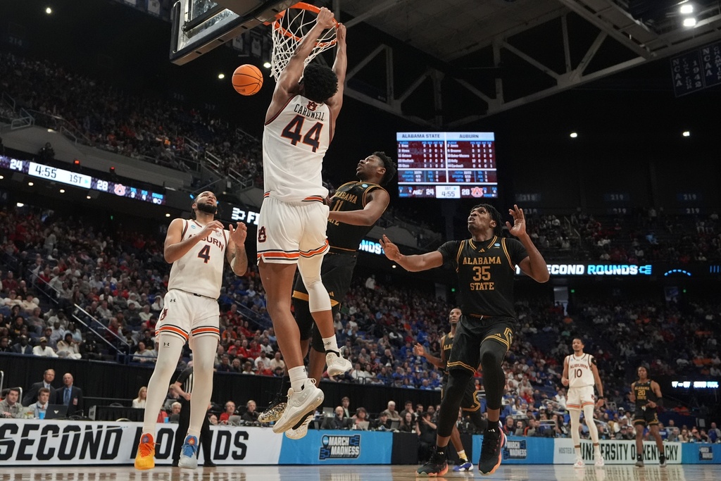 Auburn Defeats Alabama State in NCAA First Round