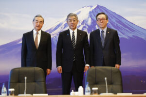 Japan, China, South Korea Hold Trilateral Talk Amid Rising Tension